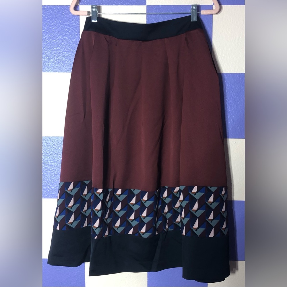 NWT Soncy Colorblock Skirt in Burgundy and Navy